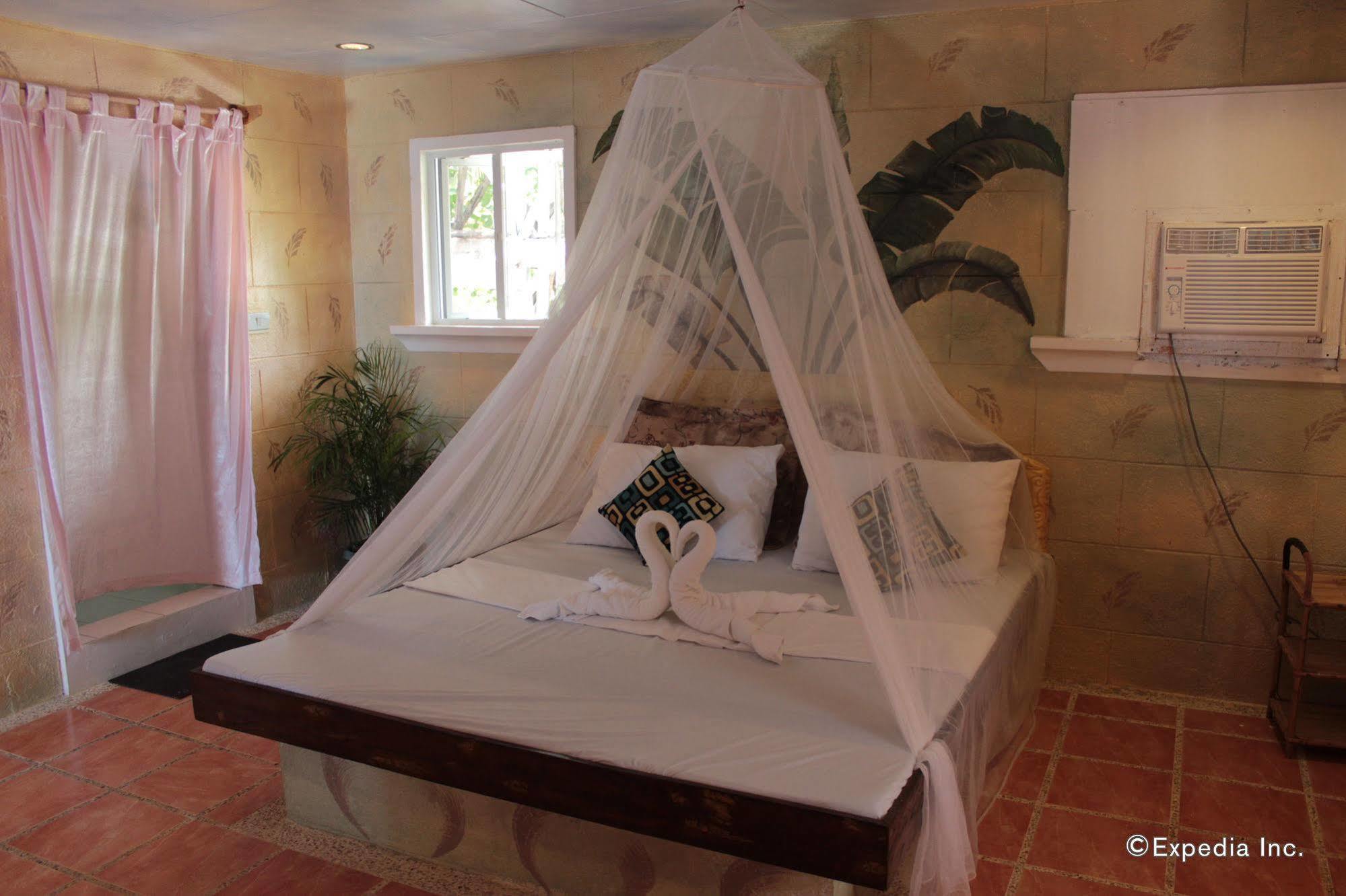 Pierhouse Lodging Busuanga Buitenkant foto