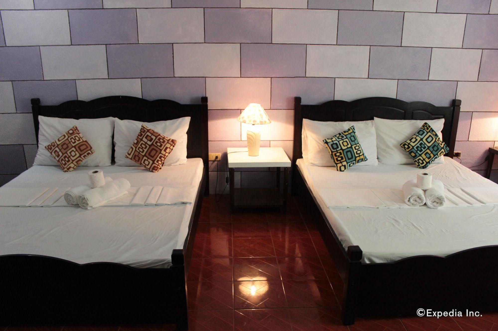 Pierhouse Lodging Busuanga Buitenkant foto
