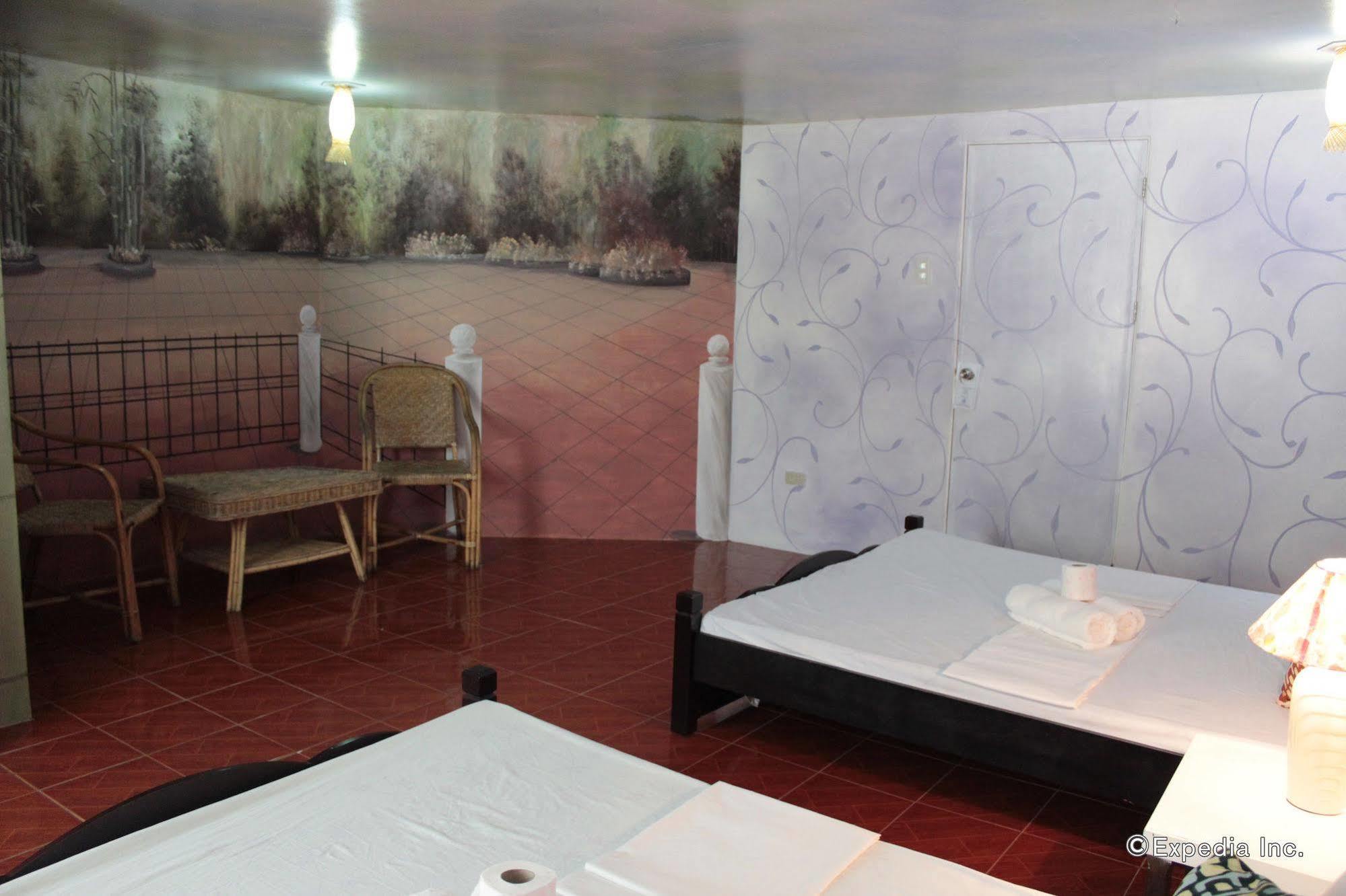 Pierhouse Lodging Busuanga Buitenkant foto